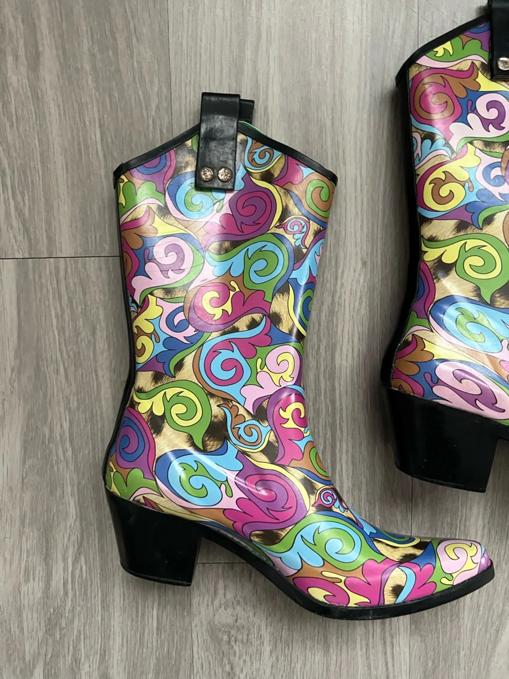 Smoky Boots Colorful Psychedelic Swirl Print Western Cowboy Boots Women’s Size 7